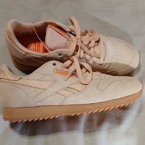 Reebok Beige Sneakers